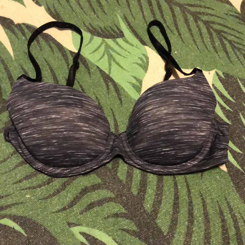 VS Bra